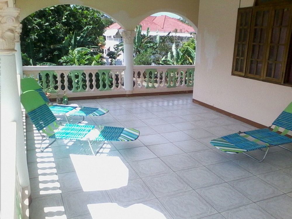 Dolphin Bay Yoga Guest House Drapers ภายนอก รูปภาพ
